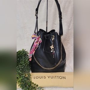 Louis Vuitton Black Epi Leather GM Noe
